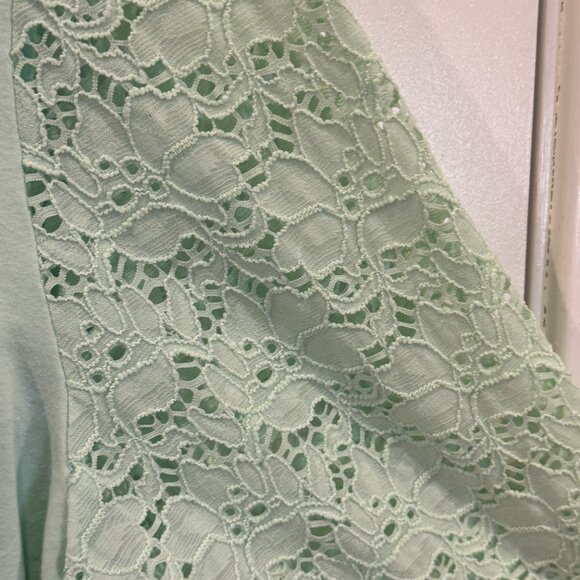 🧣Denim & Co. Mint Green Top w/ Lace 3/4 Length Sleeves Large Casual GUC - Picture 5 of 9